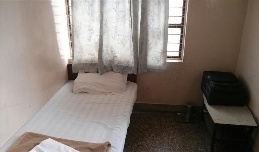 Hotel Anand Vihar Bangalore Værelse billede