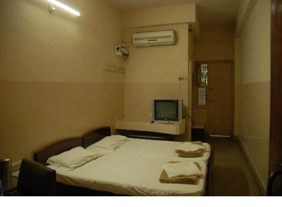 Hotel Anand Vihar Bangalore Eksteriør billede